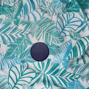 Purple pop sockets top
